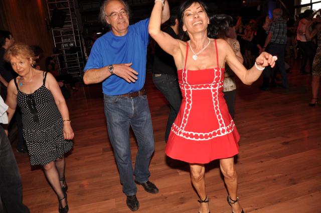 min 2010 05 30 station danse 082